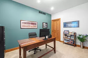 2776 Holyoke Ln, Ann Arbor, MI 48103 - Photo 23