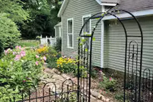 524 Hickory St, Milford, MI 48381 - Photo 3