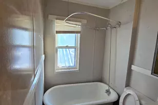 98 E Van Buren St, Battle Creek, MI 49017 - Photo 13