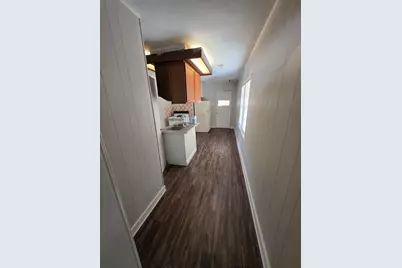 98 E Van Buren Street #9, Battle Creek, MI 49017 - Photo 9