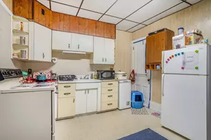 98 E Van Buren St, Battle Creek, MI 49017 - Photo 29