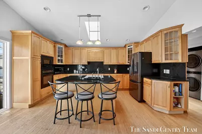 1322 Waverly Avenue, Grand Haven, MI 49417 - Photo 11