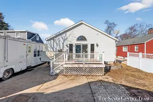 1322 Waverly Ave, Grand Haven, MI 49417 - Photo 33