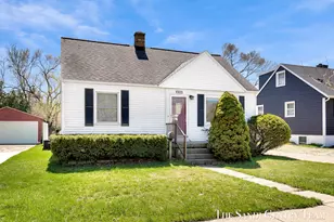 1322 Waverly Ave, Grand Haven, MI 49417 - Photo 3