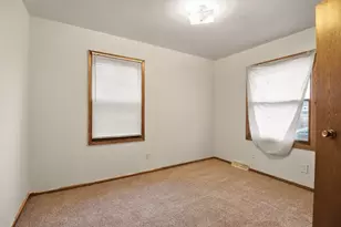 2326 Pioneer Dr, Jackson, MI 49201 - Photo 15