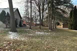 37671 Fiore Trail, Clinton Twp, MI 48036 - Photo 3