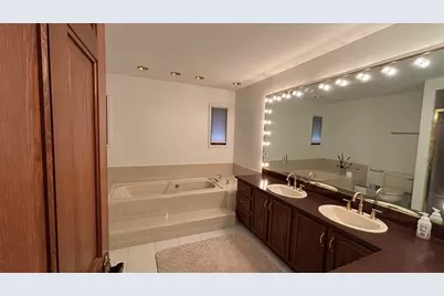 37671 Fiore Trail, Clinton Twp, MI 48036 - Photo 23