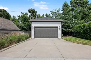 484 Park St, Birmingham, MI 48009 - Photo 99