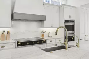 484 Park St, Birmingham, MI 48009 - Photo 37