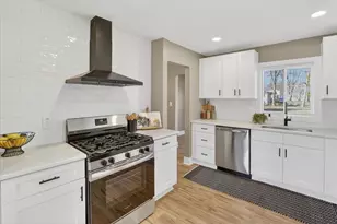 22002 Fenster St, Belleville, MI 48111 - Photo 17