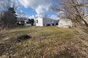 244 Piedmont Dr SE, Grand Rapids, MI 49548 - Photo 11