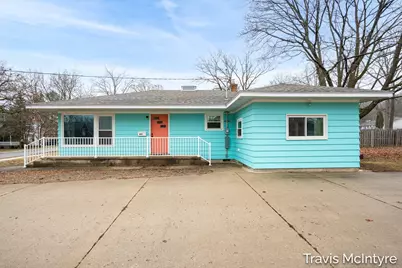 607 N Washington Street SE, Lowell, MI 49331 - Photo 3