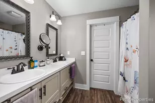 3099 Lowingwood Ct, Jenison, MI 49428 - Photo 27