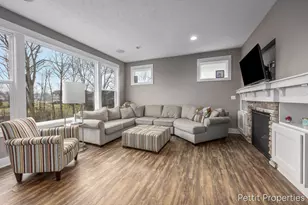 3099 Lowingwood Ct, Jenison, MI 49428 - Photo 7