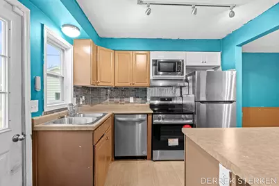 2437 Philo Avenue, Muskegon, MI 49441 - Photo 9