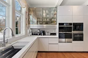 3277 Estates Dr, Saint Joseph, MI 49085 - Photo 17