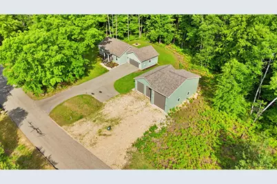 6076 Cedar Trace, Stanwood, MI 49346 - Photo 11