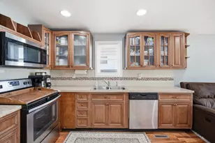 298 Ackerson Lake Dr, Jackson, MI 49201 - Photo 13