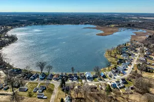 298 Ackerson Lake Dr, Jackson, MI 49201 - Photo 43