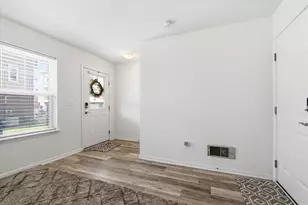 617 Anne Ave, Brighton, MI 48116 - Photo 3