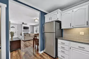 560 Paris Ave, Lansing, MI 48910 - Photo 9