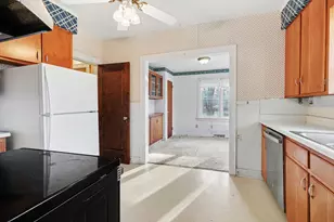 2516 Fairfield Ave, Kalamazoo, MI 49048 - Photo 9