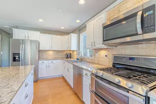 319 S Union St, Douglas, MI 49406 - Photo 5