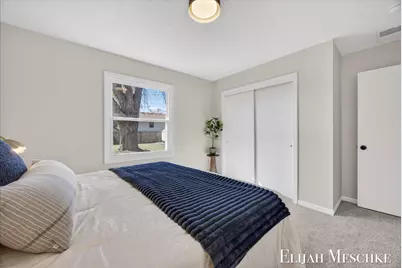 519 Faircrest Avenue NW, Grand Rapids, MI 49534 - Photo 17