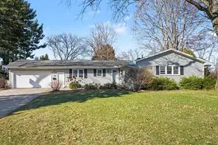 908 Galyn St, Sturgis, MI 49091 - Photo 1
