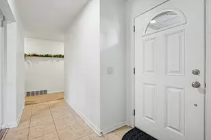 908 Galyn St, Sturgis, MI 49091 - Photo 3