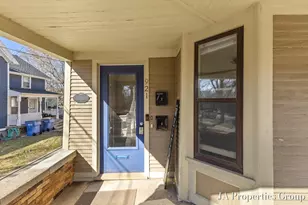 921 Fairmount St SE, Grand Rapids, MI 49506 - Photo 1