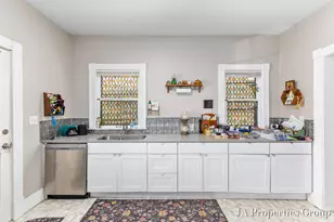 921 Fairmount St SE, Grand Rapids, MI 49506 - Photo 29