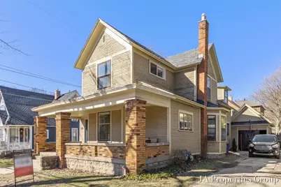 921 Fairmount Street SE, Grand Rapids, MI 49506 - Photo 1