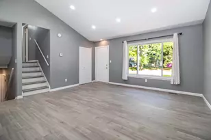 8650 Cedar Ct, Ypsilanti, MI 48198 - Photo 7