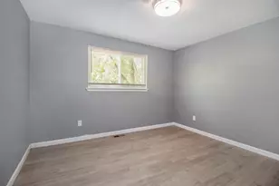 8650 Cedar Ct, Ypsilanti, MI 48198 - Photo 17