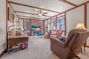 2722 Woodsview Dr, Hillsdale, MI 49242 - Photo 37