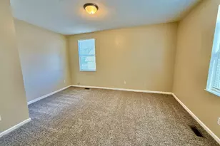 821 Trimble Ave, Kalamazoo, MI 49048 - Photo 11