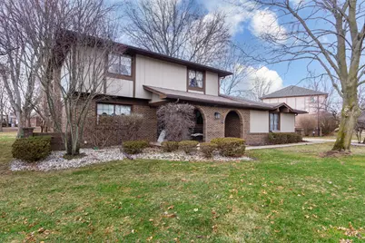 22175 Wingate Court, Farmington, MI 48335 - Photo 3