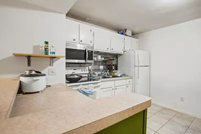 756 W Kilgore Road #302, Kalamazoo, MI 49008 - Photo 11