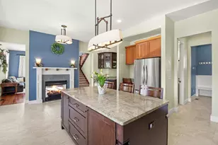 451 Oak Arbor Cir E, Rochester, MI 48306 - Photo 11