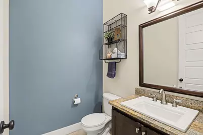 451 Oak Arbor Circle E, Rochester, MI 48306 - Photo 17