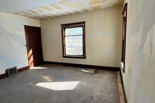 130 Cliff St, Battle Creek, MI 49014 - Photo 5