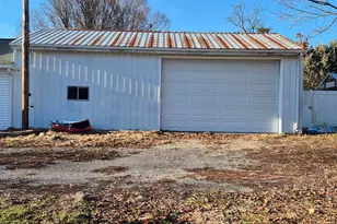 212 Marshall St, Litchfield, MI 49252 - Photo 29