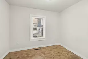 620 Charlotte Ave, Kalamazoo, MI 49048 - Photo 11