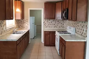 100 W Harwood Ave, Madison Heights, MI 48071 - Photo 5