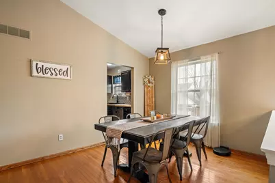 38592 Emerald Lane N, Westland, MI 48185 - Photo 5