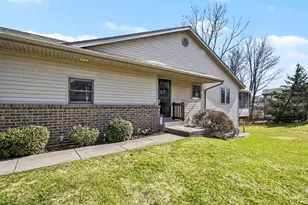 966 Ironwood Cir NW, Grand Rapids, MI 49534 - Photo 3