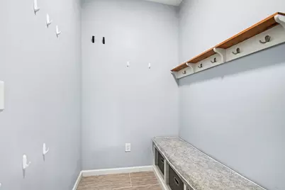 127 Turfway Park, Niles, MI 49120 - Photo 23