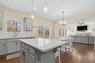 127 Turfway Park, Niles, MI 49120 - Photo 11