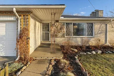 640 W Girard Avenue, Madison Heights, MI 48071 - Photo 3